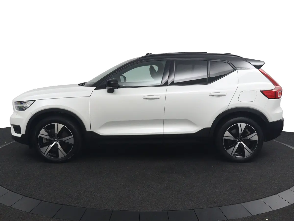 P8 AWD R-Design | Panoramadak | Warmtepomp | Adaptive LED | Leder | Harman/Kardon | Keyless | 360 Camera | BLIS