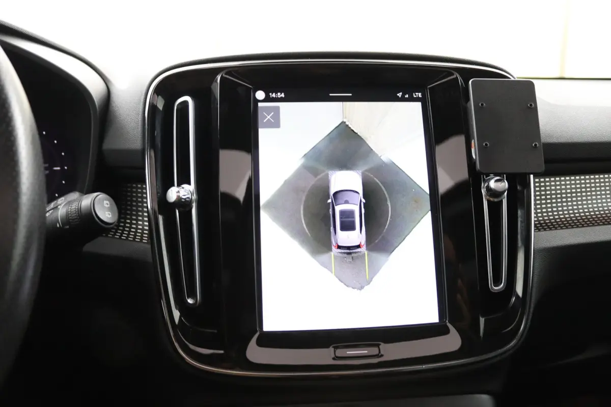 P8 AWD R-Design | Panoramadak | Warmtepomp | Adaptive LED | Leder | Harman/Kardon | Keyless | 360 Camera | BLIS