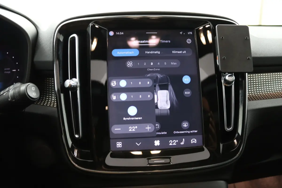 P8 AWD R-Design | Panoramadak | Warmtepomp | Adaptive LED | Leder | Harman/Kardon | Keyless | 360 Camera | BLIS