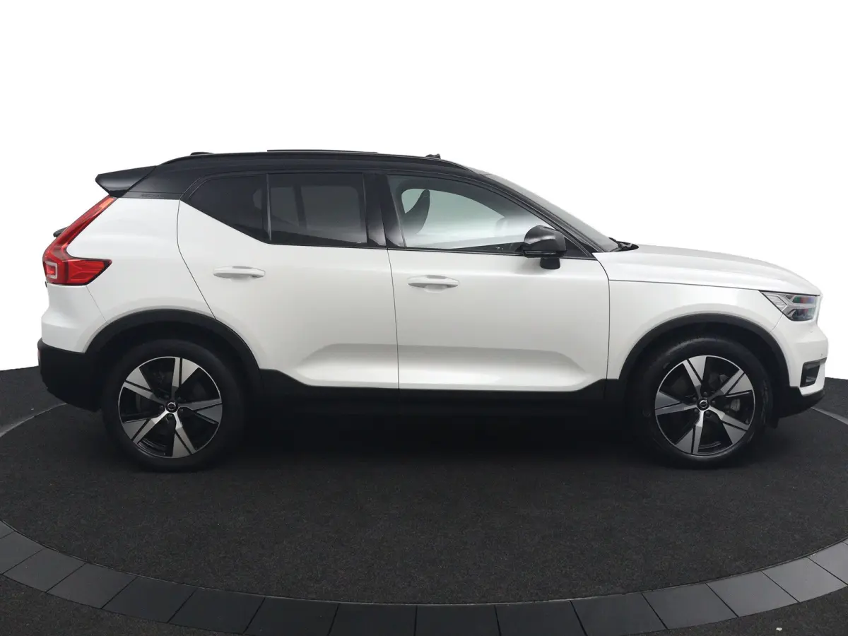 P8 AWD R-Design | Panoramadak | Warmtepomp | Adaptive LED | Leder | Harman/Kardon | Keyless | 360 Camera | BLIS