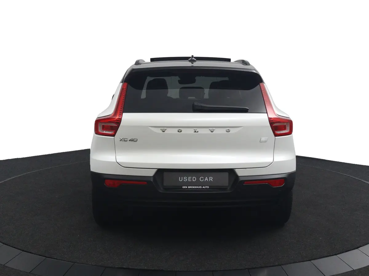 P8 AWD R-Design | Panoramadak | Warmtepomp | Adaptive LED | Leder | Harman/Kardon | Keyless | 360 Camera | BLIS