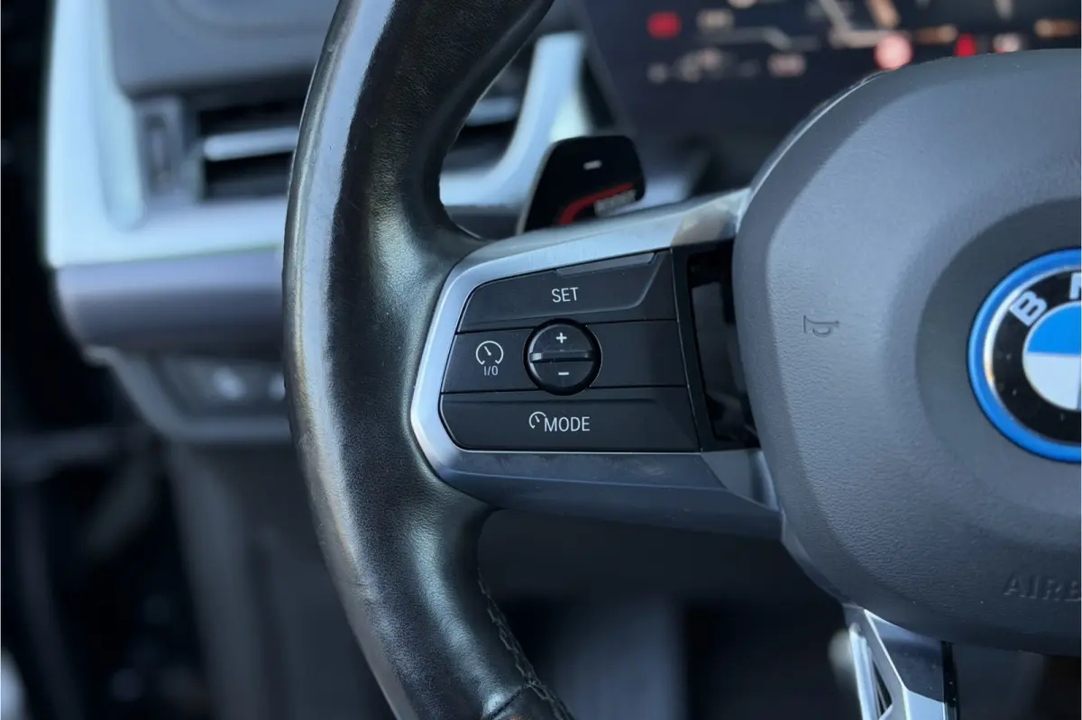 225e xDrive M-Sport | Panodak | Leder | 360 Camera | Comfort Access