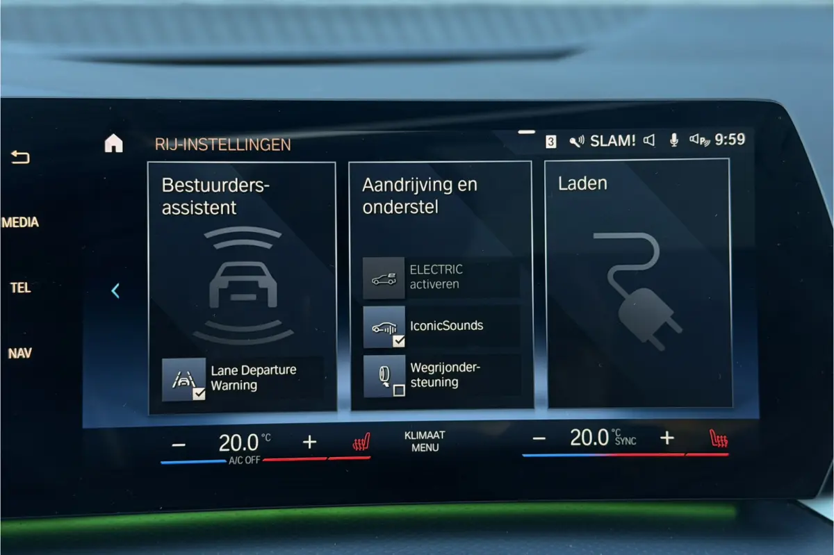 225e xDrive M-Sport | Panodak | Leder | 360 Camera | Comfort Access