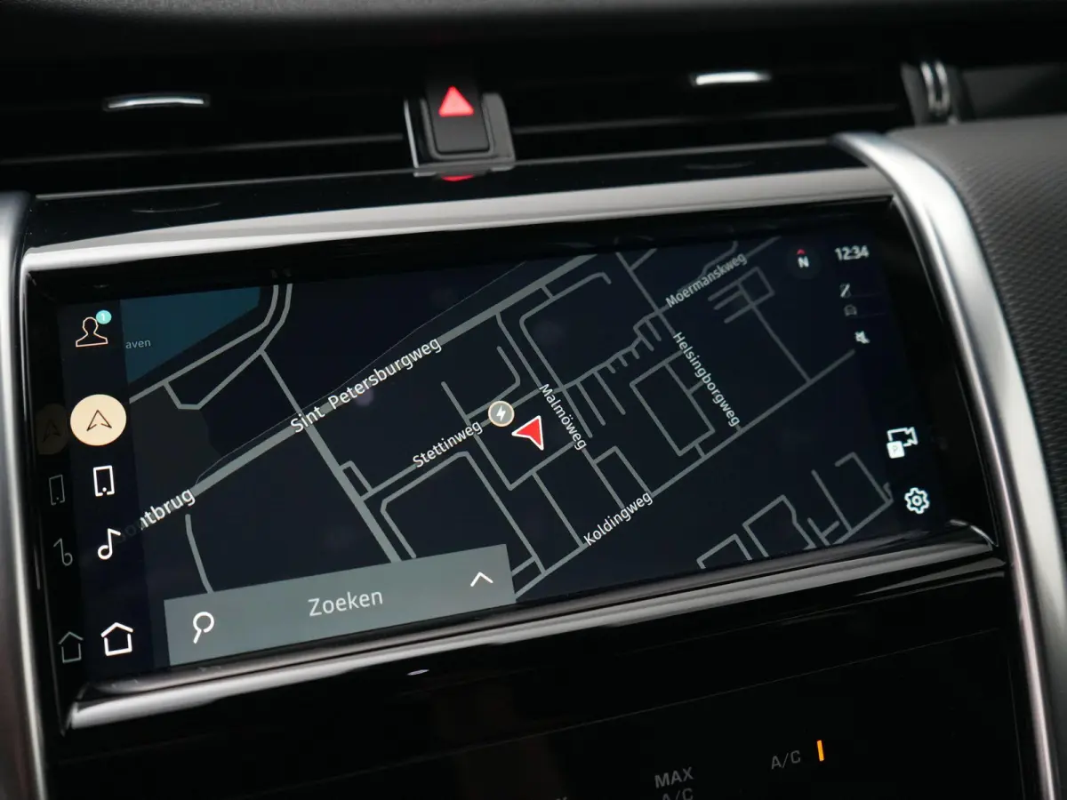 P300e 1.5 R-Dynamic SE | Cold Climate Pack | Meridian™ Surround Sound | Afneembare Trekhaak