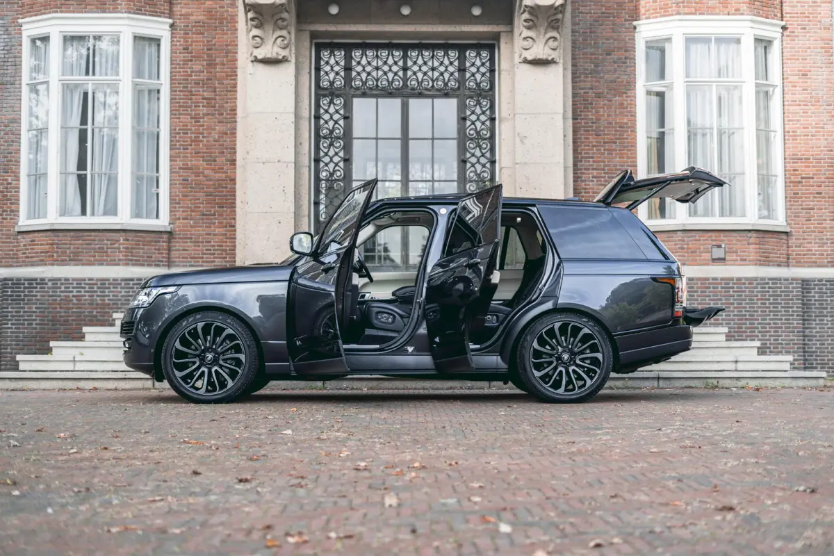 4.4 SDV8 Autobiography | Panoramadak | Trekhaak wegkl. | Massage stoelen | 1e eigenaar | Dealer onderhouden | NL |