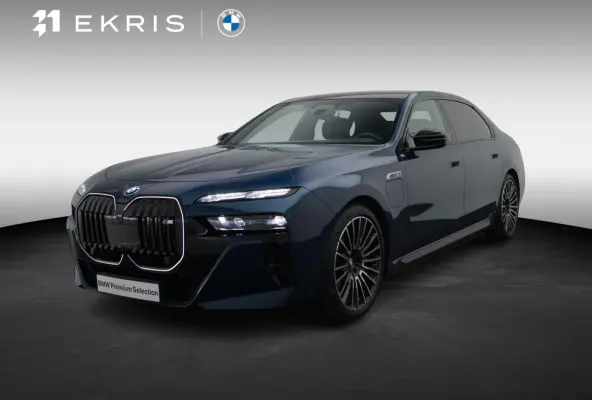 M760e xDrive M Performance Pack | Innovation Pack | Executive Pack | Executive Lounge | Connoisseur Pack | Integral Active Steering | Trekhaak | Panoramadak Sky Lounge | Driving Assistant Pr