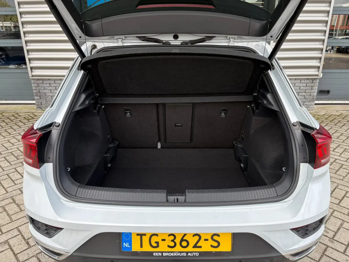 1.5 TSI 150 pk Sport | Trekhaak | Climatronic | Parkeersensoren | Ledkoplampen |