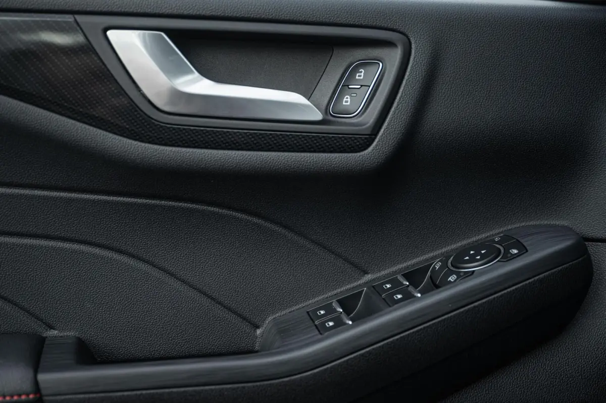 2.5 PHEV ST-Line X PANO TREKHAAK ADAPTIVE CRUISE HEAD UP CAMERA STUURVERWARMING B&O