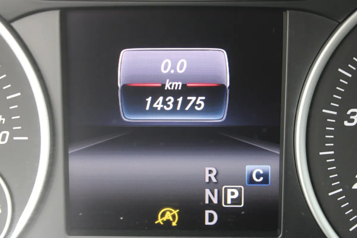 180 AUT7 Prestige LEDER NAVI CAMERA TREKHAAK