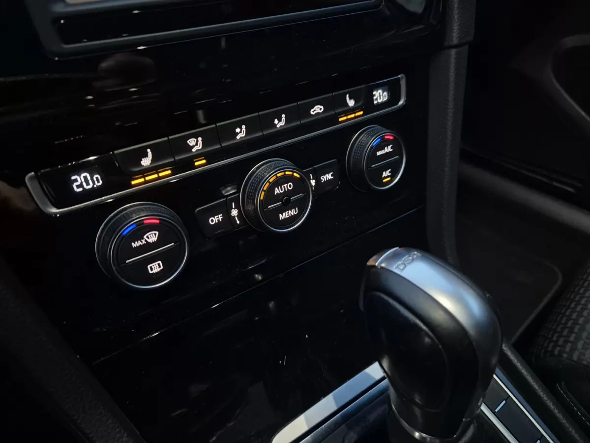 1.4 TSI ACT Connected Series Panorama Massage Stoel ZEER goed onderhouden