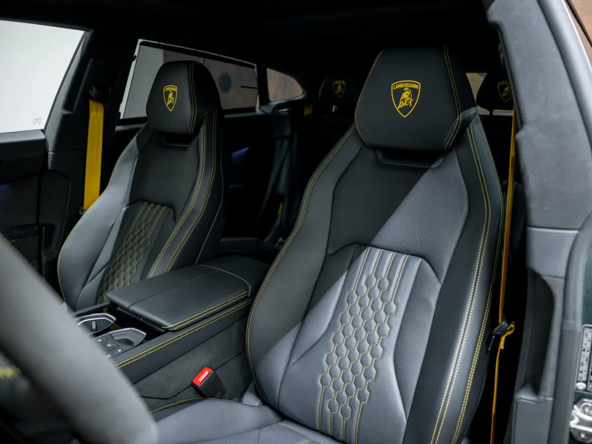 4.0 V8 Hybrid | B&O 3D | Massage | Pano | Stoelventilatie | Carbon |