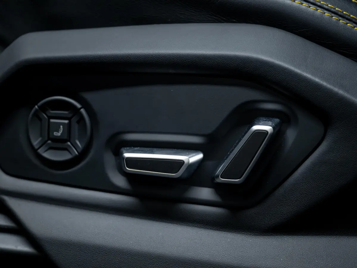 4.0 V8 Hybrid | B&O 3D | Massage | Pano | Stoelventilatie | Carbon |
