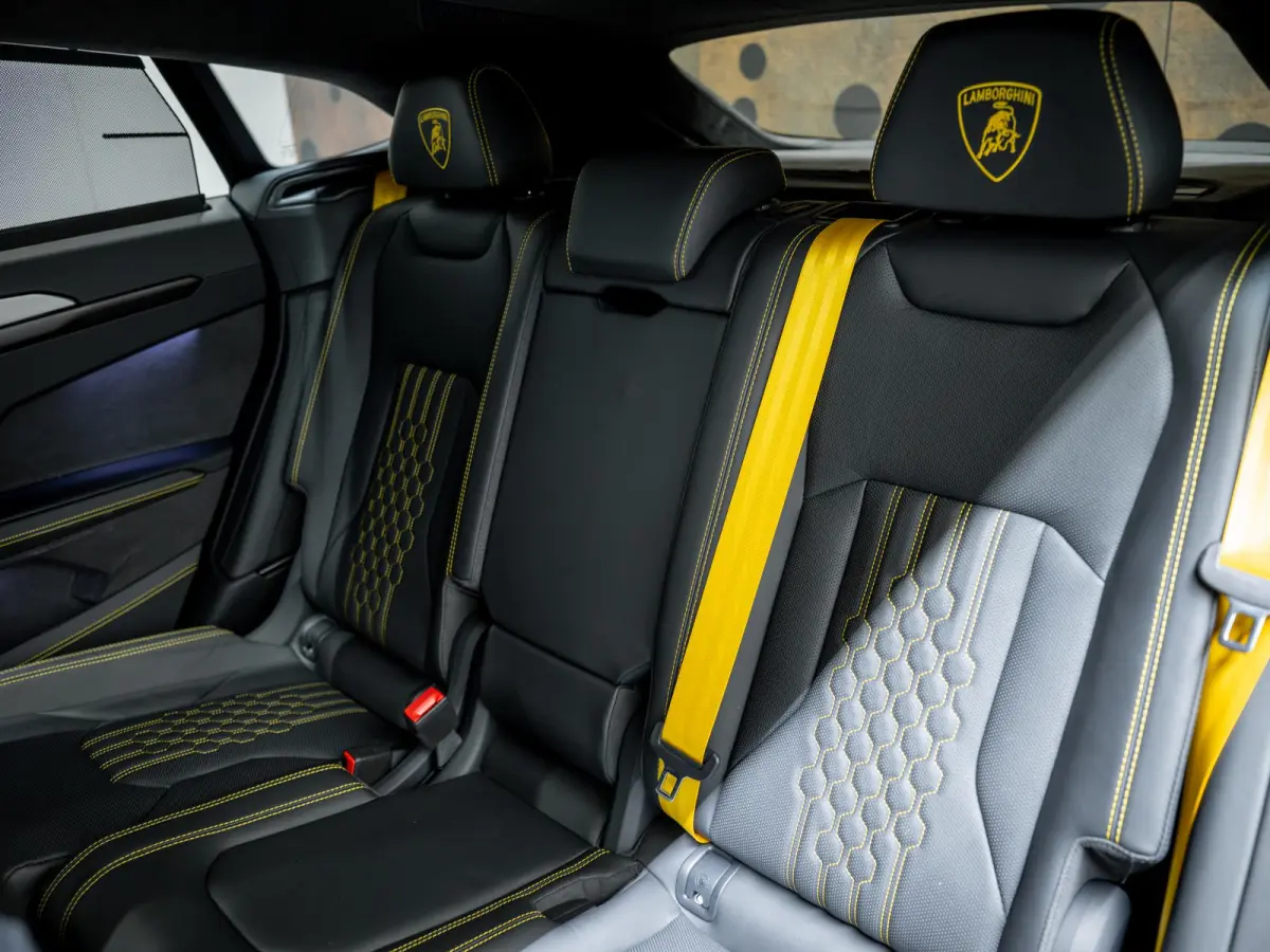 4.0 V8 Hybrid | B&O 3D | Massage | Pano | Stoelventilatie | Carbon |