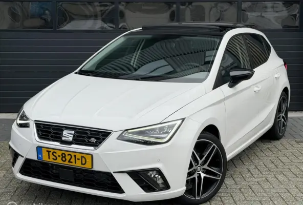 1.0 TSI FR Business Intense | LED | Pano | ACC