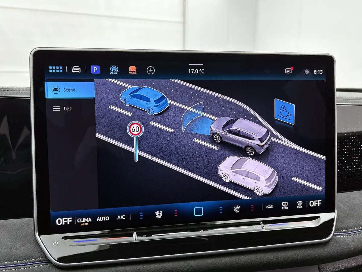 1.5 eHybrid R-Line Edition | 204 PK | Navigatie | Stoel/Stuur- Verwarming | Panoramaschuif-kanteldak | Head-up Display | Stoel- Massage en Ventilatie | Apple CarPlay en Android Auto | IQ.LIG