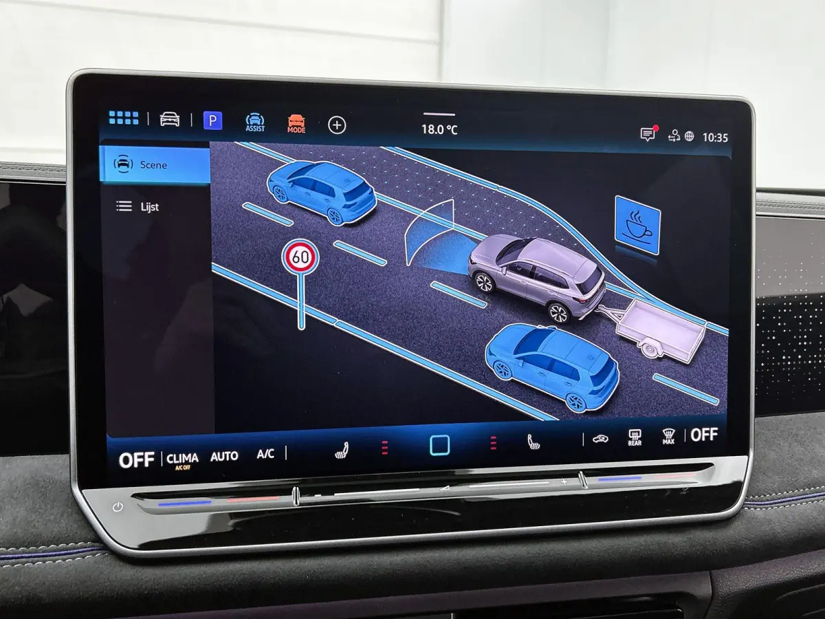 1.5 eHybrid R-Line Edition | 204 PK | Navigatie | Head-up Display | Stoel/Stuur- Verwarming | Harman Kardon Geluidsinstallatie | Panoramaschuif-kanteldak | Trekhaak inklapbaar |