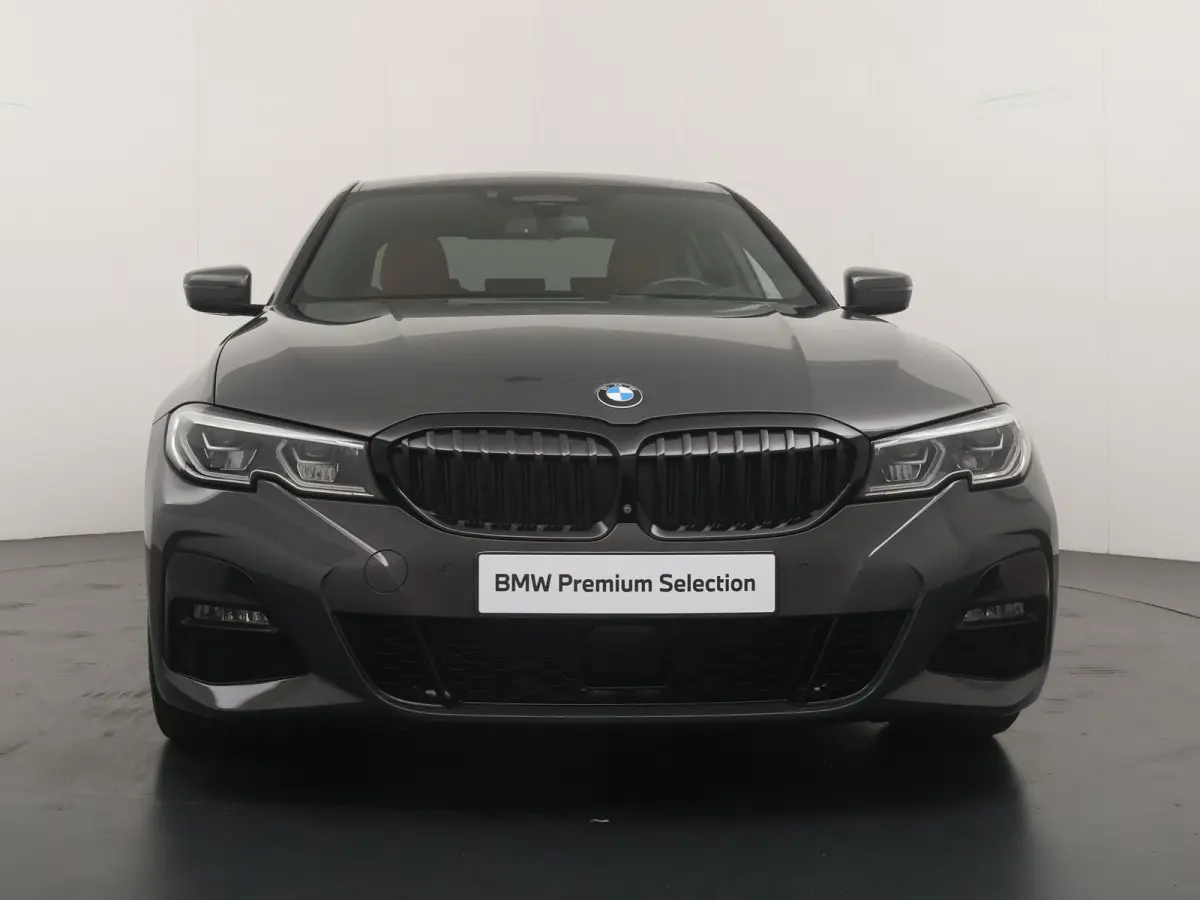330i High Executive Edition | M-Sportpakket | Co-Pilot | Head-Up | 360 Camera | Elektrische Stoelen + Memory | Laserlights | HiFi | Comfort Access |