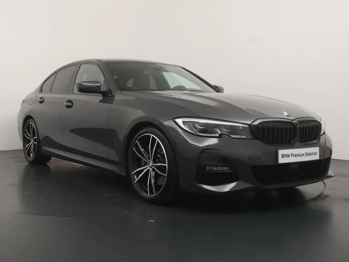 330i High Executive Edition | M-Sportpakket | Co-Pilot | Head-Up | 360 Camera | Elektrische Stoelen + Memory | Laserlights | HiFi | Comfort Access |