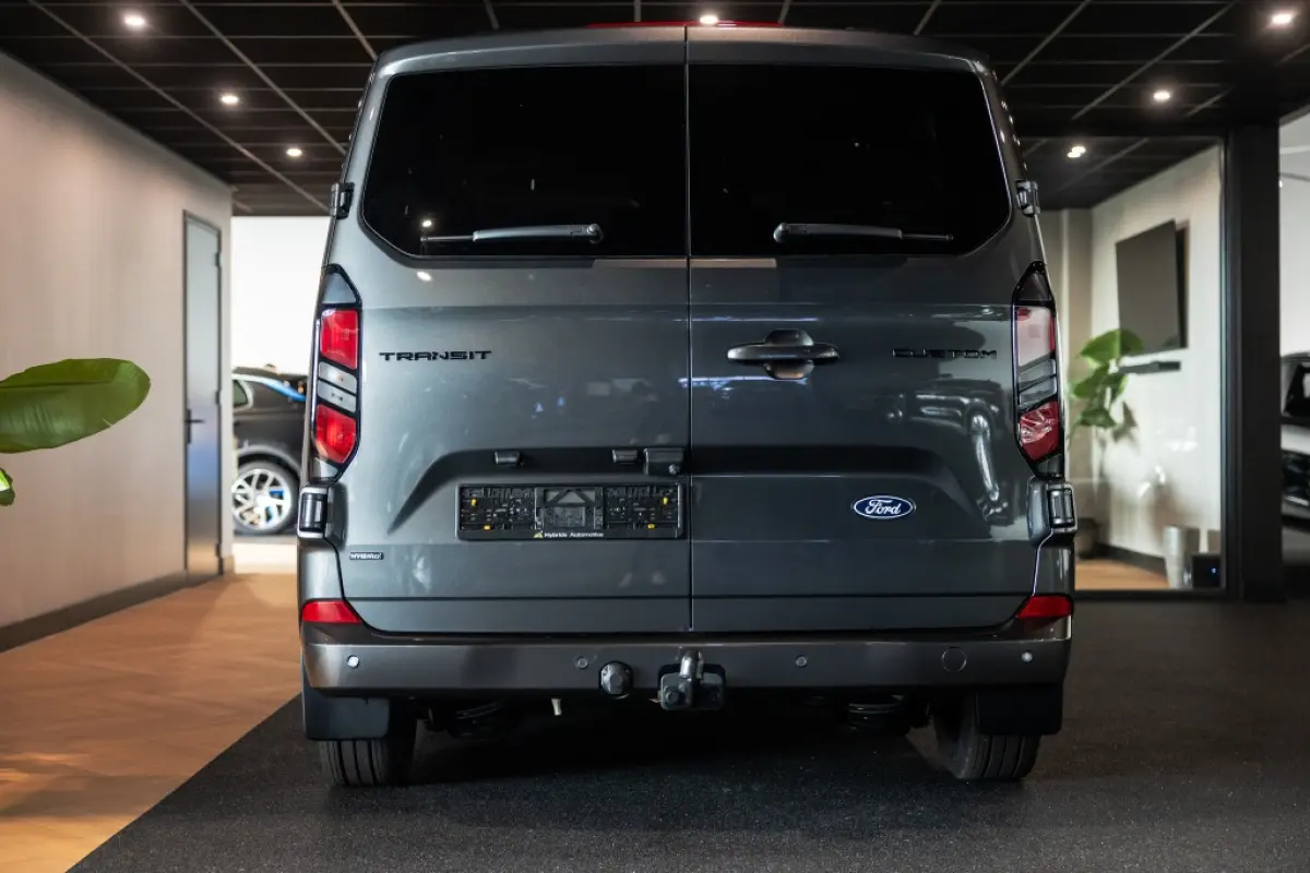 combi 340 L2 Plug-in Hybrid FWD Limited