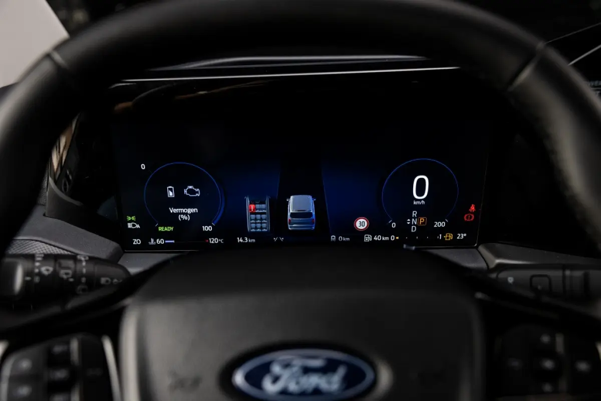 combi 340 L2 Plug-in Hybrid FWD Limited