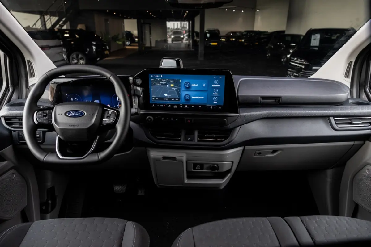combi 340 L2 Plug-in Hybrid FWD Limited