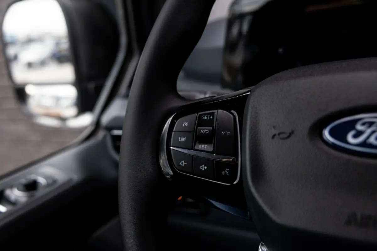 combi 340 L2 Plug-in Hybrid FWD Limited