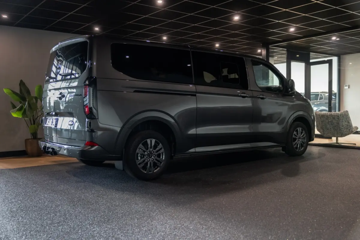 combi 340 L2 Plug-in Hybrid FWD Limited