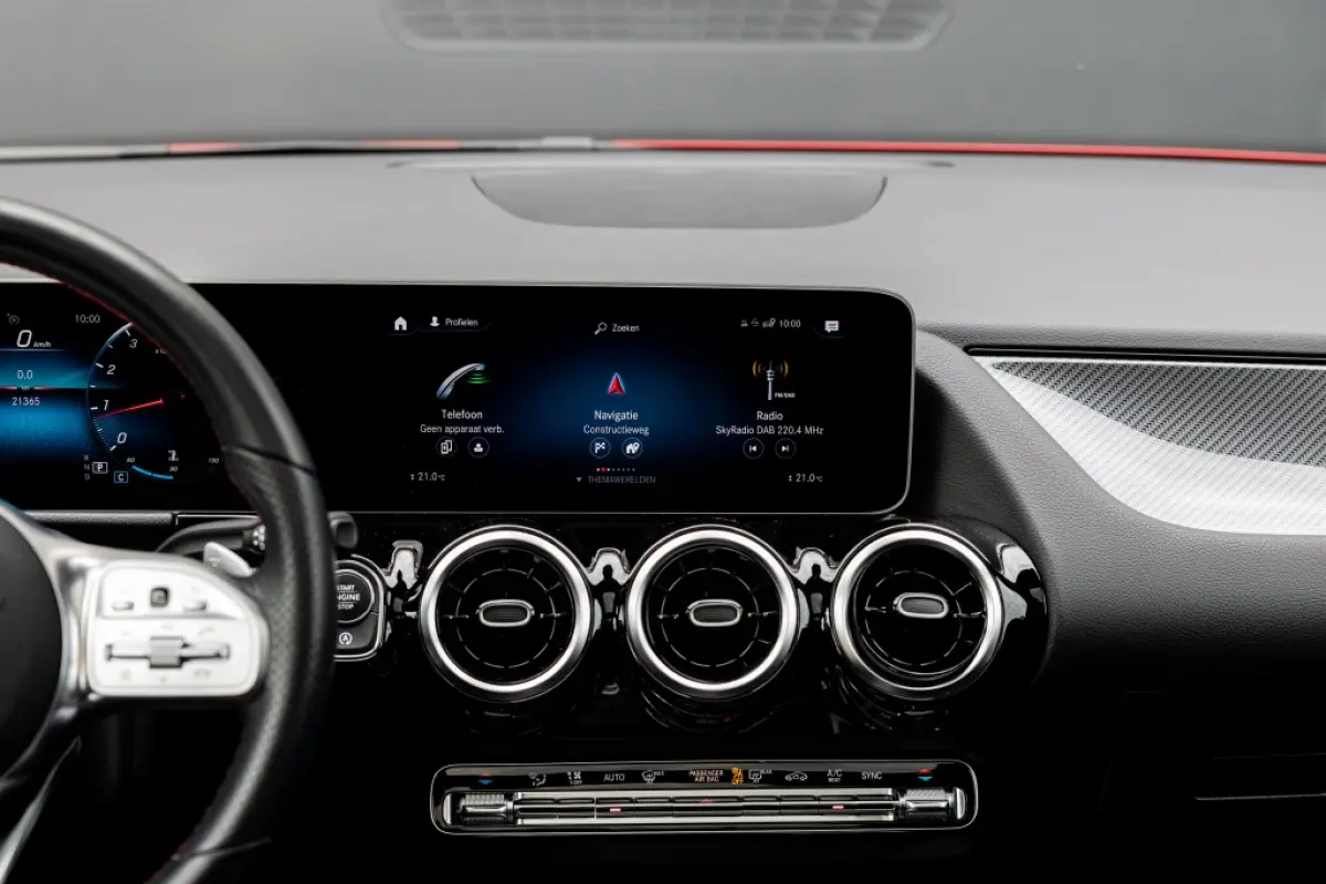 180 Bus. Sol. AMG | Pano | Camera | CarPlay |