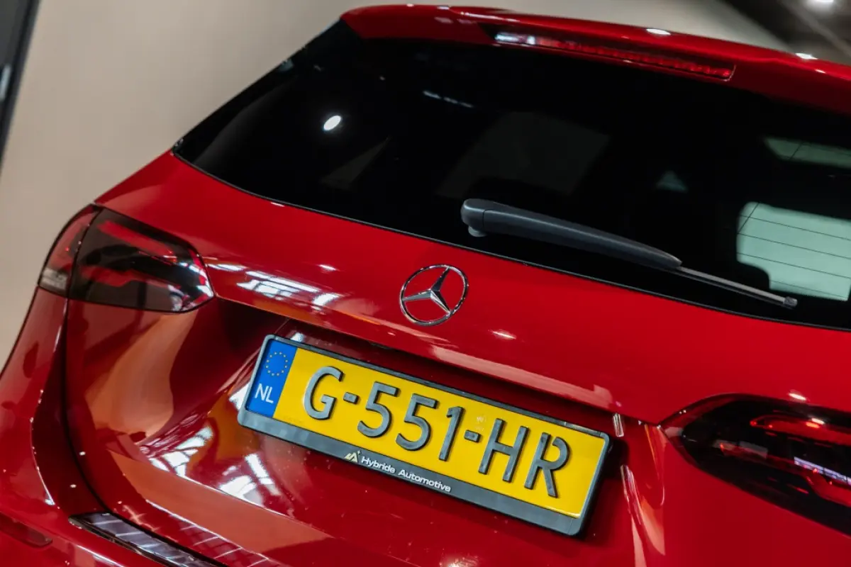 180 Bus. Sol. AMG | Pano | Camera | CarPlay |