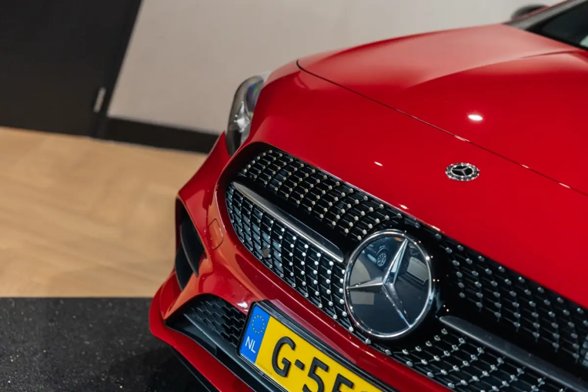 180 Bus. Sol. AMG | Pano | Camera | CarPlay |