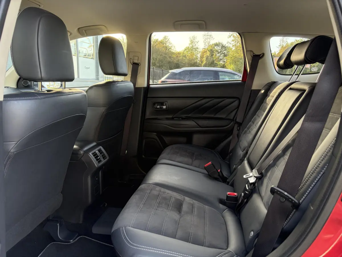 2.4 PHEV Intense ✓1e Eigenaar✓Trakhaak✓Carplay✓Camera✓Alcantara-Leder✓Stoelverw-Stoelverkoeling✓Clima✓Cruise✓Pdc V+A✓Keyless✓Net beurt gehad✓18" Lmv✓N.A.P✓Apk tot