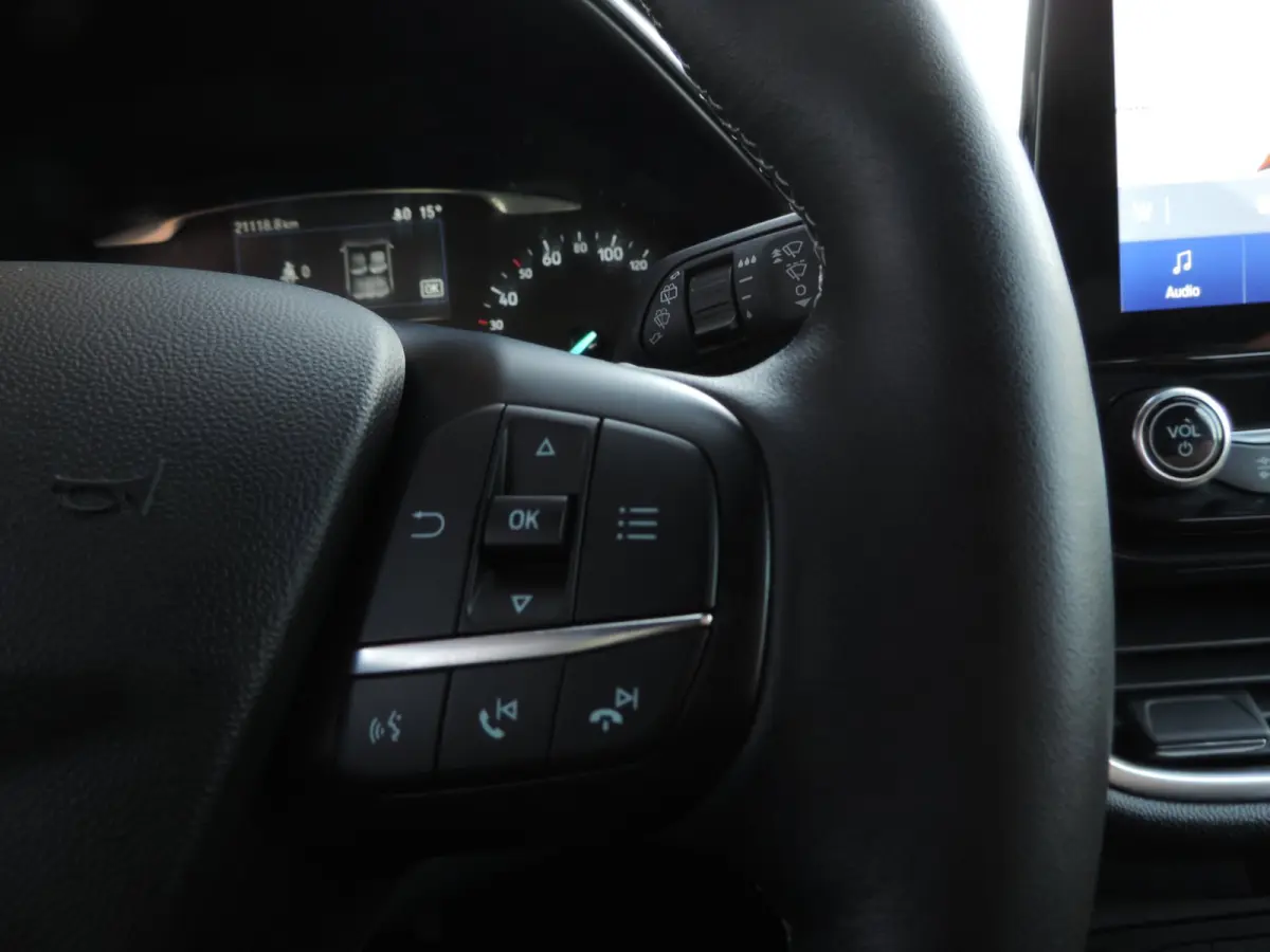 1.0-T Active X 21.000km | 1e Eig | ECC | B&O | Priv.glas | Winterpack | Cruise contr | 17” | CarPlay | PDC | Navi