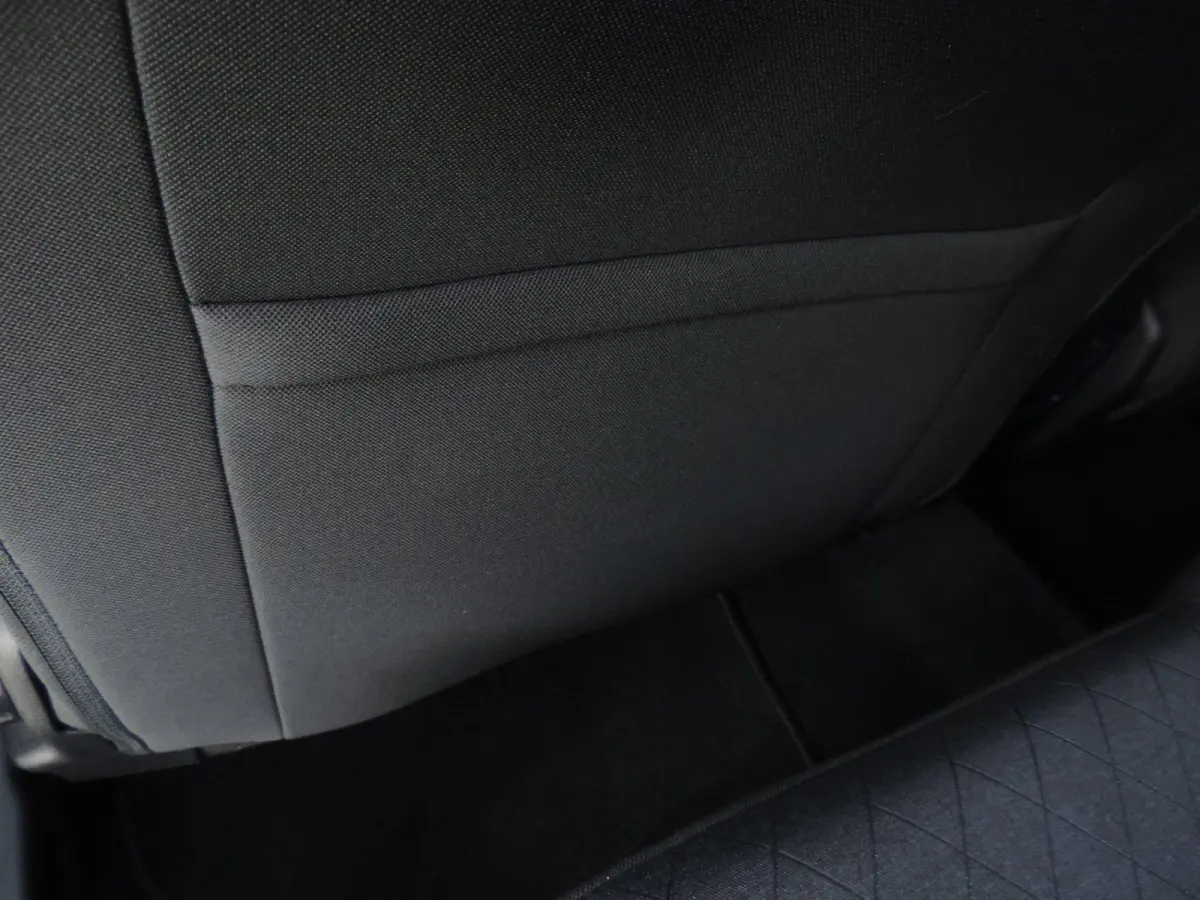 1.0-T Active X 21.000km | 1e Eig | ECC | B&O | Priv.glas | Winterpack | Cruise contr | 17” | CarPlay | PDC | Navi