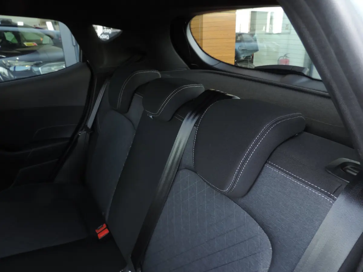 1.0-T Active X 21.000km | 1e Eig | ECC | B&O | Priv.glas | Winterpack | Cruise contr | 17” | CarPlay | PDC | Navi