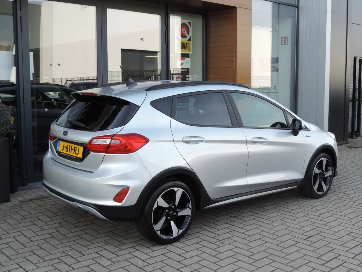 1.0-T Active X 21.000km | 1e Eig | ECC | B&O | Priv.glas | Winterpack | Cruise contr | 17” | CarPlay | PDC | Navi