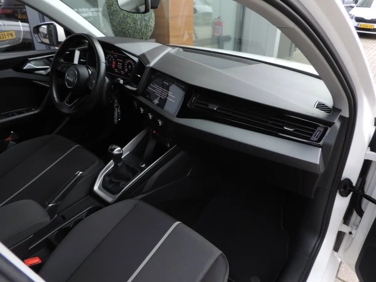 25 TFSI Pro Line 89.000km | Cruise contr | DAB | Camera | Lm-velgen | PDC v+a | Virt.dashb | Bluetooth