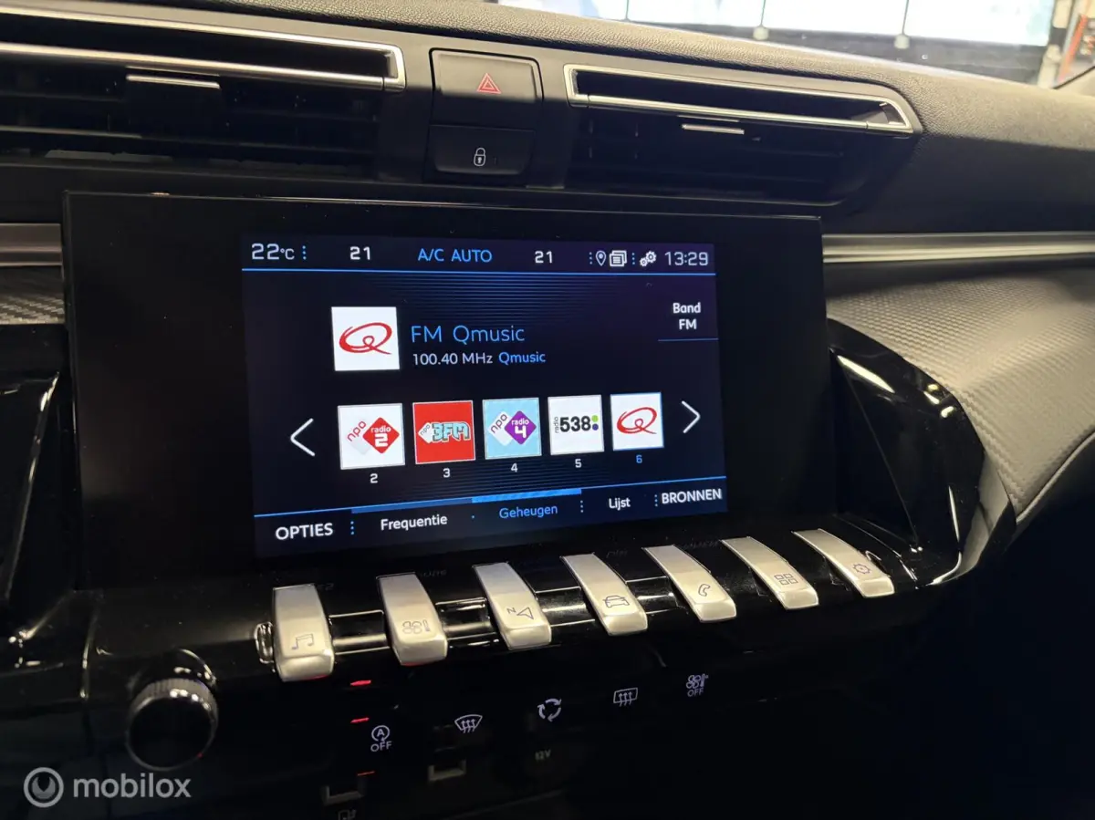 1.5 BlueHDI Blue Lease Active CARPLAY / NAVI / CLIMA / ADAP.CRUISE / LED /
