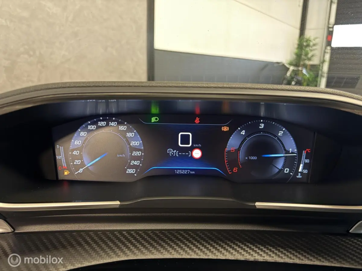 1.5 BlueHDI Blue Lease Active CARPLAY / NAVI / CLIMA / ADAP.CRUISE / LED /