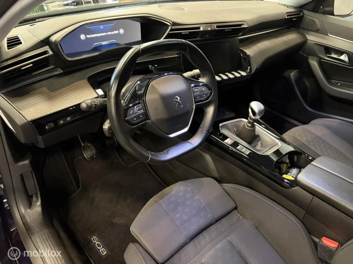 1.5 BlueHDI Blue Lease Active CARPLAY / NAVI / CLIMA / ADAP.CRUISE / LED /