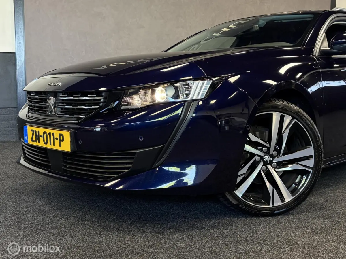 1.5 BlueHDI Blue Lease Active CARPLAY / NAVI / CLIMA / ADAP.CRUISE / LED /