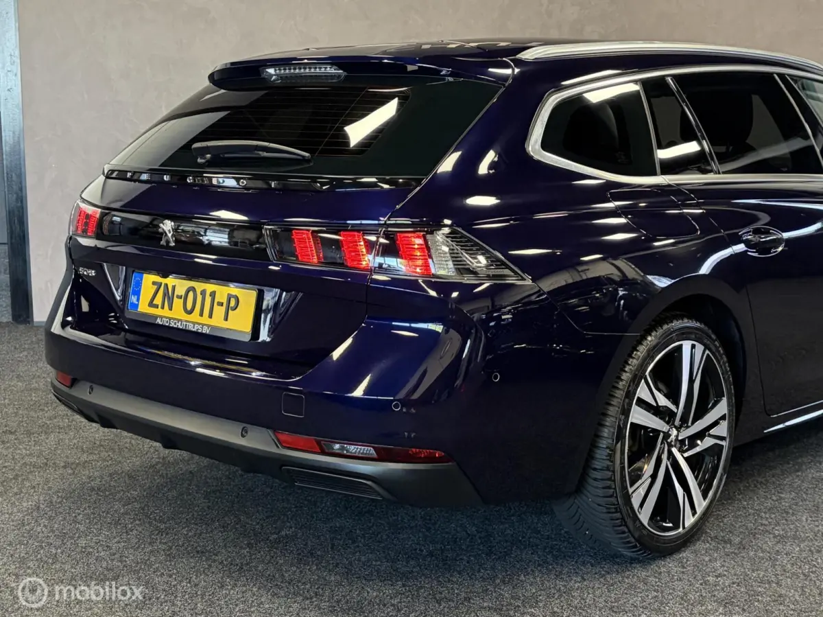 1.5 BlueHDI Blue Lease Active CARPLAY / NAVI / CLIMA / ADAP.CRUISE / LED /