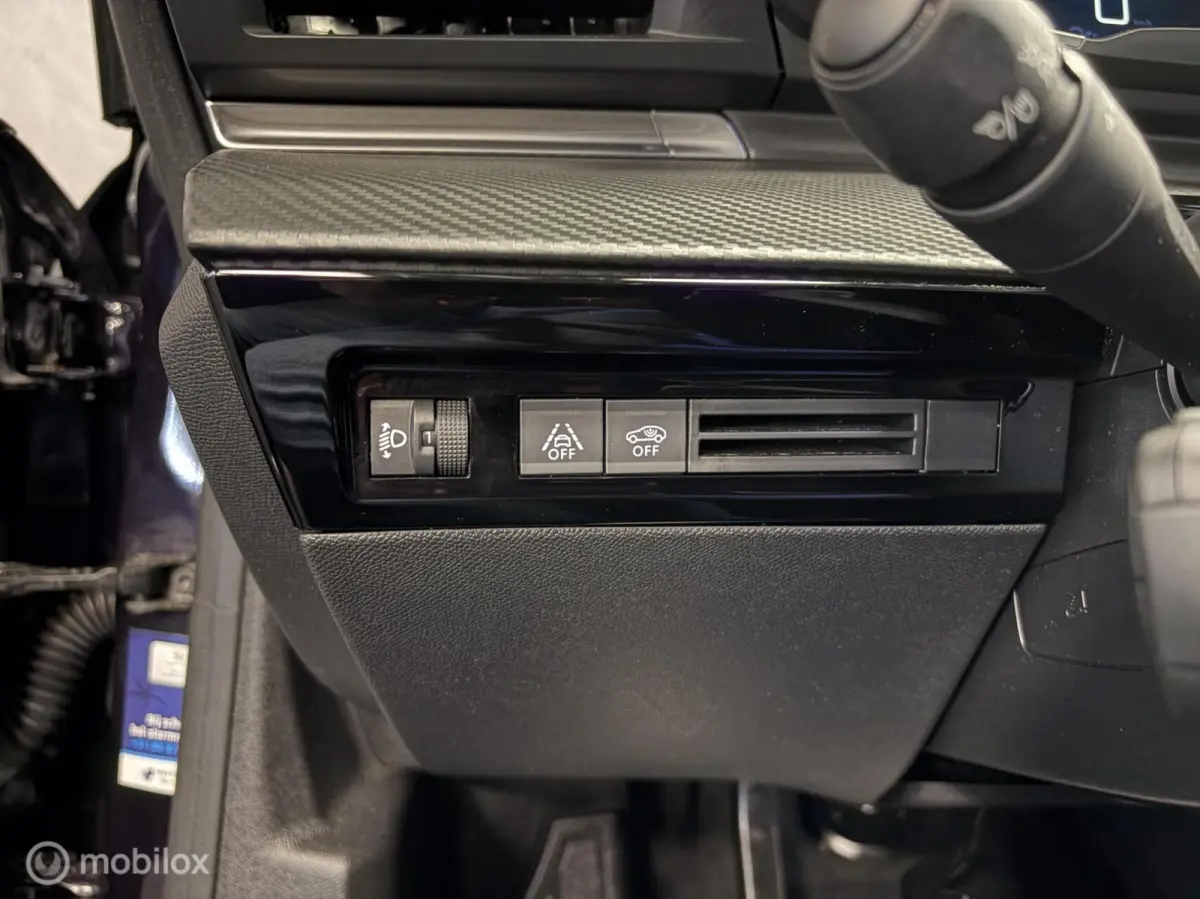 1.5 BlueHDI Blue Lease Active CARPLAY / NAVI / CLIMA / ADAP.CRUISE / LED /