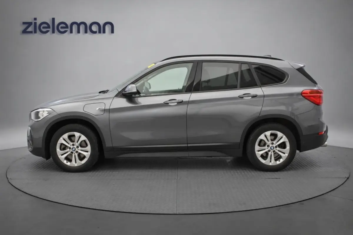 xDrive25e - Cruise, Clima