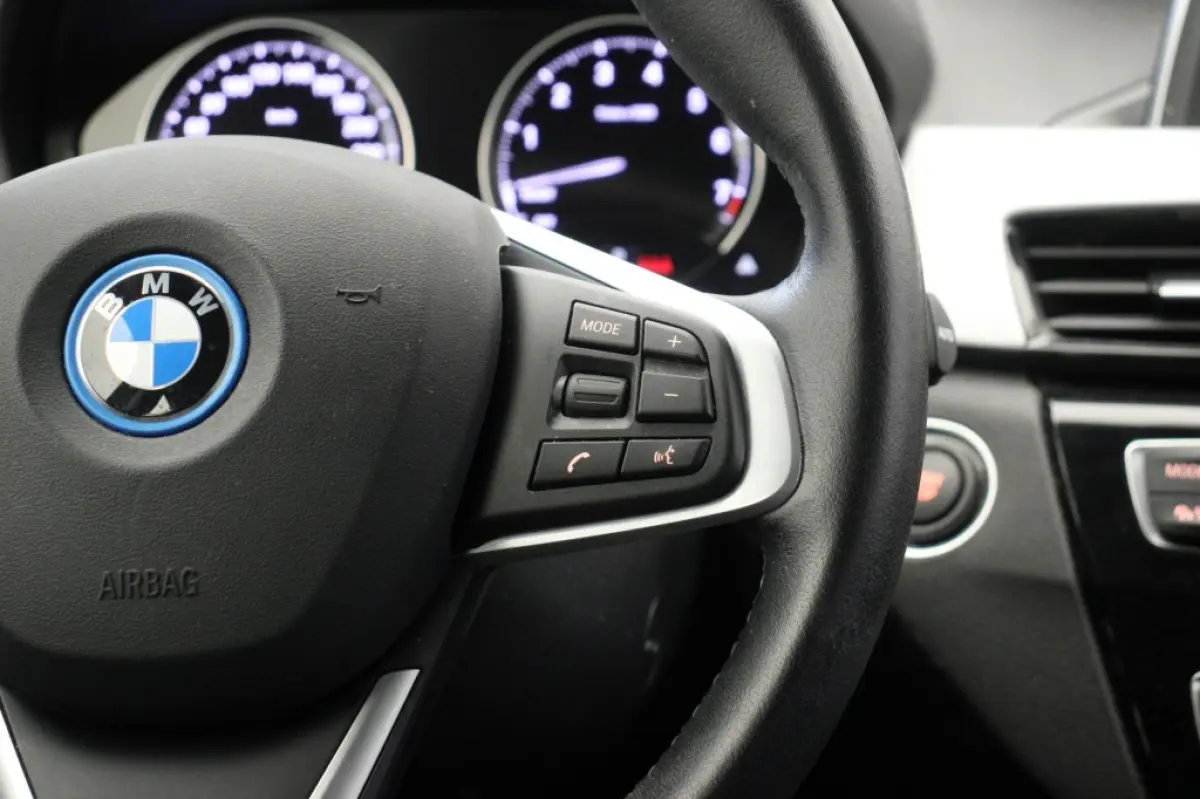 xDrive25e - Cruise, Clima