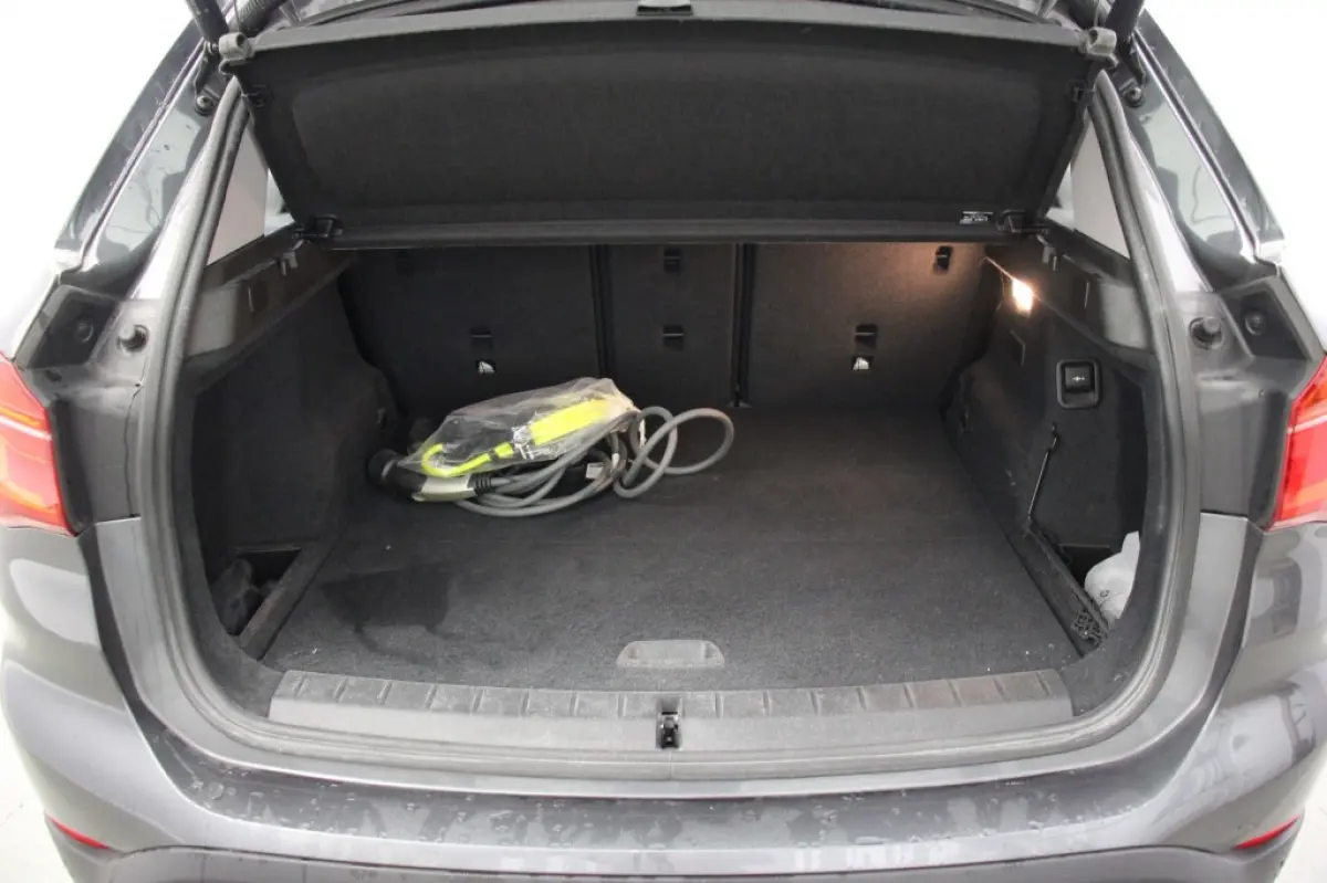xDrive25e - Cruise, Clima