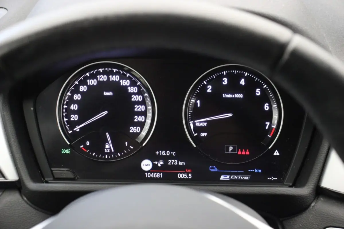 xDrive25e - Cruise, Clima