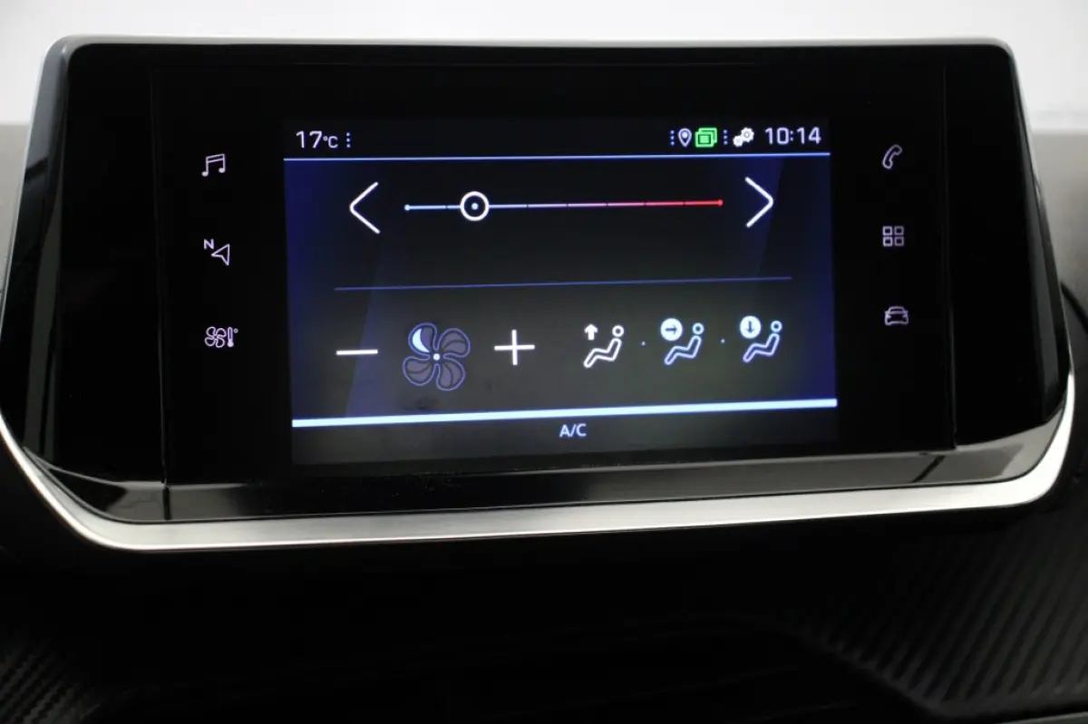 1.2 PureTech Active Pack - Carplay, Navi, LM velgen