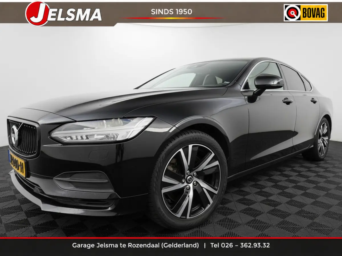 2.0 T4 Momentum+ 190pk Aut., Navi | Leer | Trekhaak | NL auto
