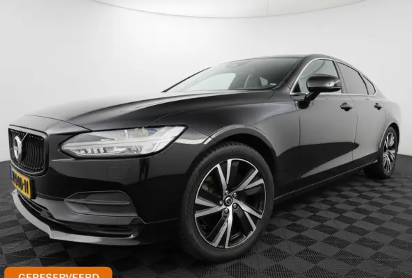 2.0 T4 Momentum+ 190pk Aut., Navi | Leer | Trekhaak | NL auto