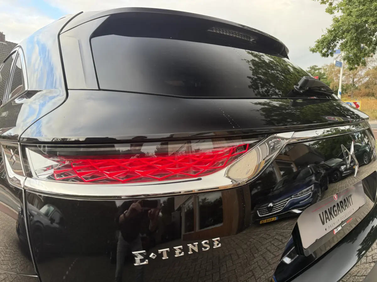 E-Tense Rivoli Aut. SOH 91% | PHEV 225pk | Leer | Navi & CarPlay | Camera
